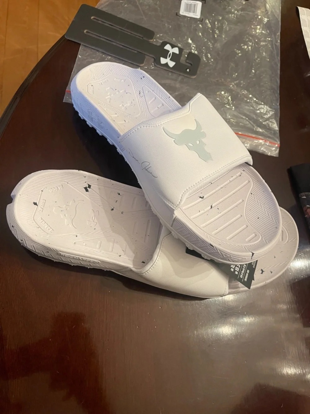 Under Armour Unisex Project Rock 3 Slides M18 W19.5 white nwt